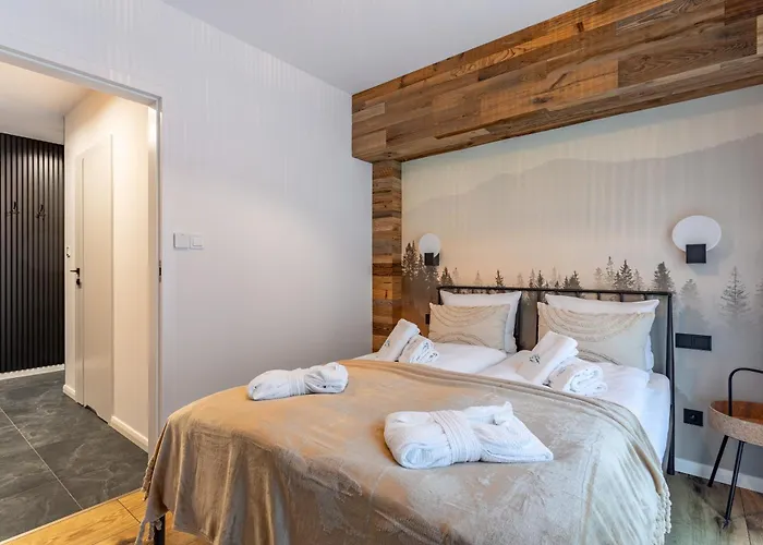 Obroncow Pokoju 14 *